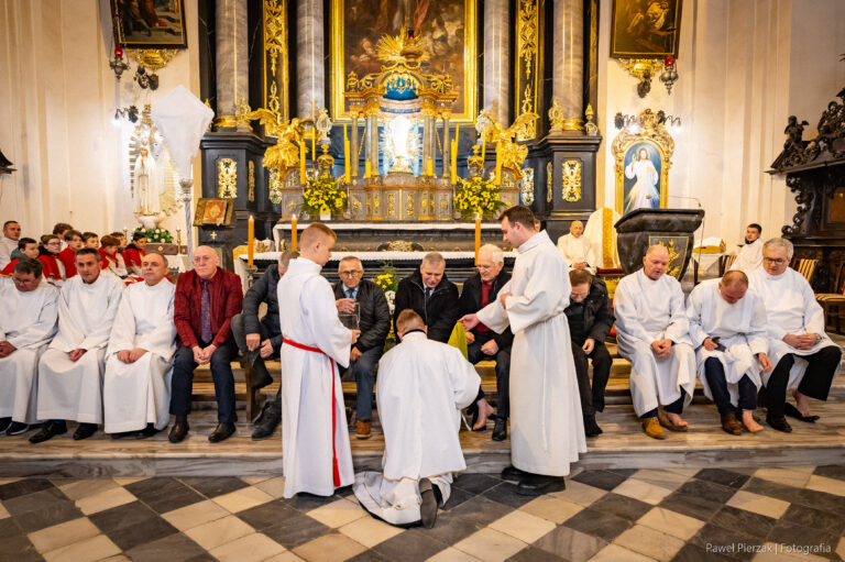 WIELKI CZWARTEK – Msza Wieczerzy Pańskiej 2024